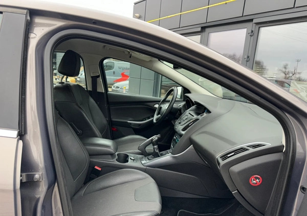 Ford Focus cena 27900 przebieg: 200000, rok produkcji 2011 z Tychy małe 497